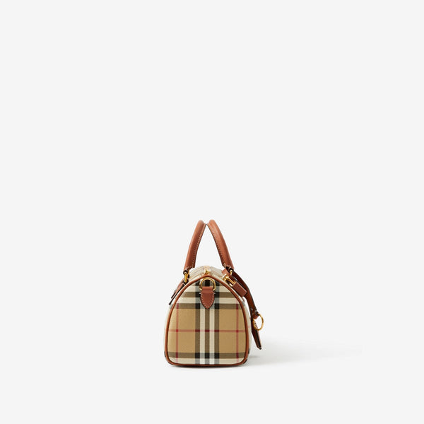 B shoulder bag